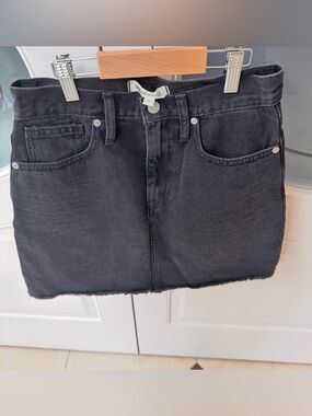 Madewell Black Denim Mini Skirt Y2K Raw Hem Model Off Duty Size 25